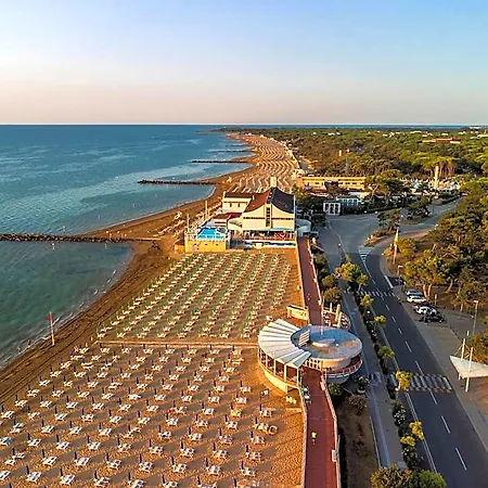 Exclusive With Private Garden On Two Floors By Beahost * Lignano Sabbiadoro